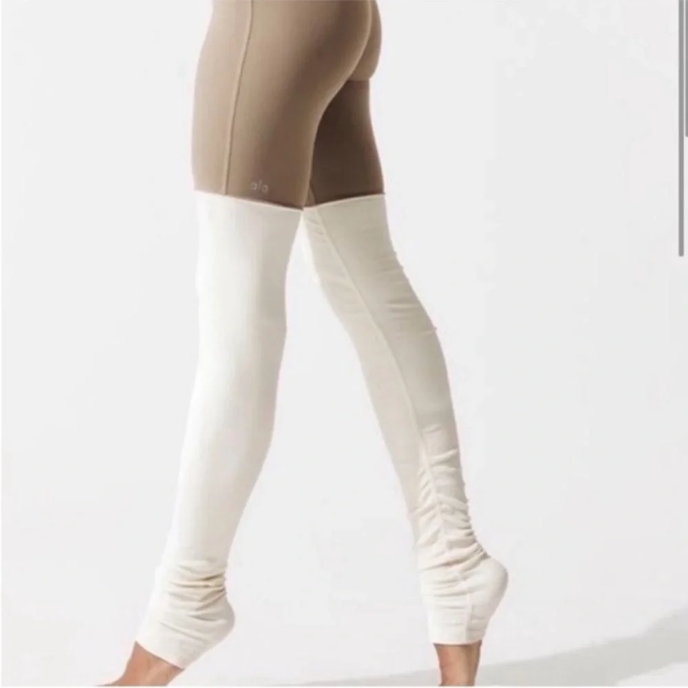 Alo Yoga Goddess Ribbed Leggings Size M - Picture 4 of 10